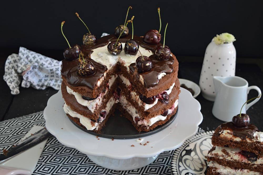 rezept naked cake mit kirschen a la schwarzwaelder kirschtorte mit wiener boden und stracciatellacreme Castlemaker Lifestyle-Blog