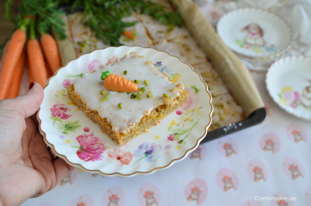 Karottenkuchen mit Zitronenguss als Blechkuchen Rezept Castlemaker foodblog aus Baden rueblikuchen 