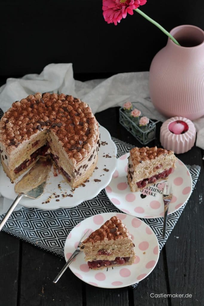 Nuss-Nougat-Torte mit Kirschen « Castlemaker Foodblog & Lifestyle Magazin Nuss-Nougat-Torte mit Kirschen « Castlemaker Foodblog & Lifestyle Magazin
