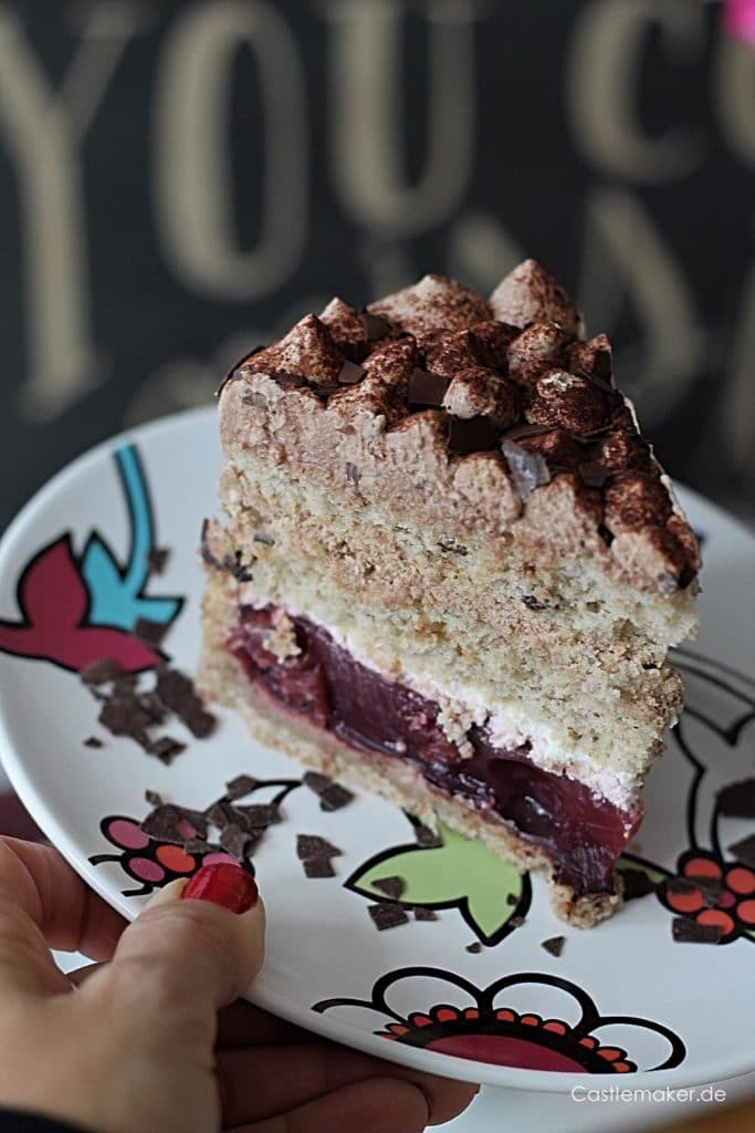 Nuss-Nougat-Torte mit Kirschen « Castlemaker Foodblog &amp; Lifestyle Magazin