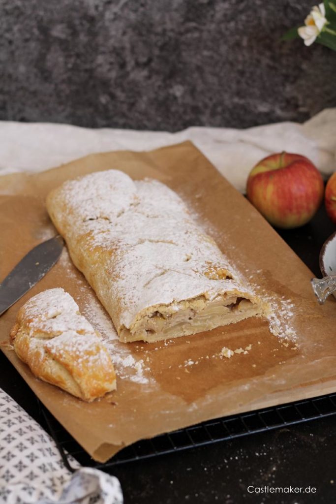 Einfacher Südtiroler Apfelstrudel mit Mürbeteig « Castlemaker Foodblog ...