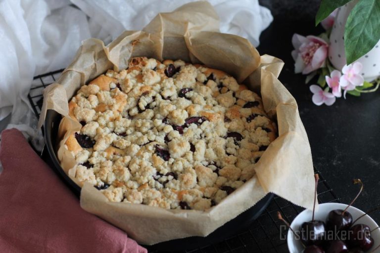 Saftiger Schwarzwälder Kirschkuchen mit Streuseln « Castlemaker ...