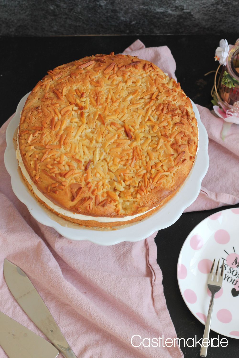 apfel Bienenstich mit Puddingcreme und Apfel castlemaker foodblog schwarzwald