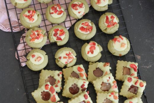 strawberry matcha cookies erdbeer-matcha-plaetzchen rezept castlemaker