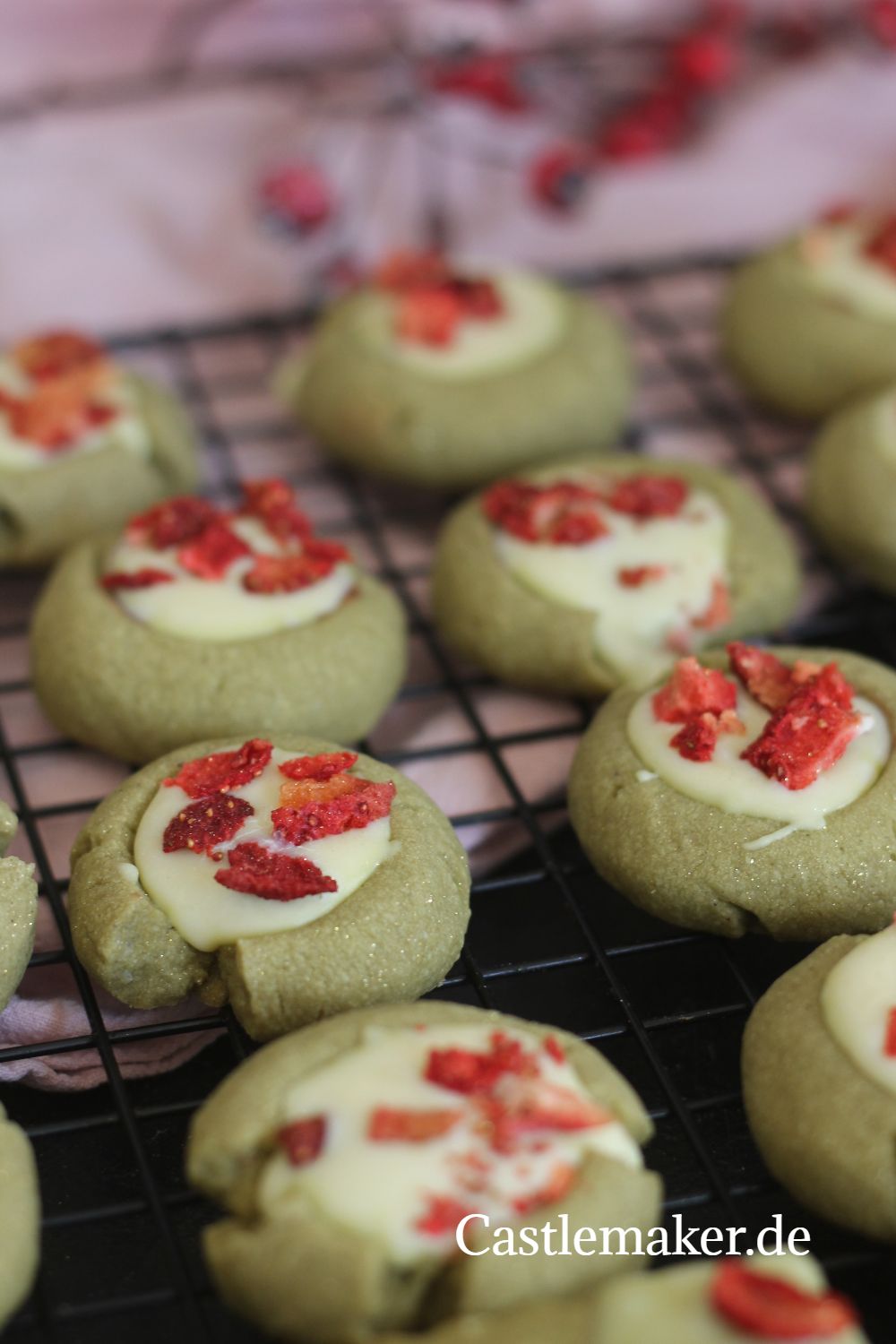 strawberry matcha cookies erdbeer-matcha-plaetzchen rezept castlemaker